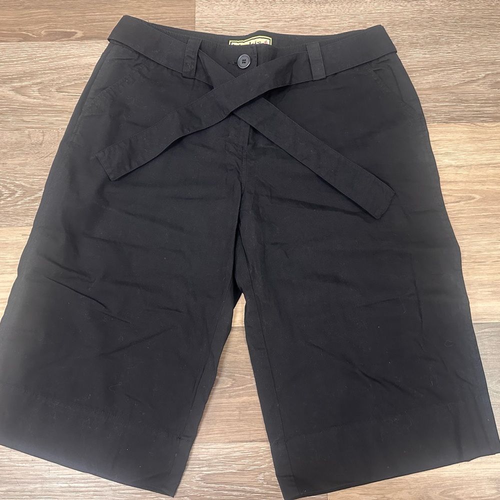 Khakis world fashion Women’s Bermuda Shorts Size 12 Black Gauchos